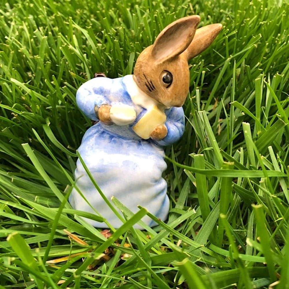 Beatrix Potter “Cottontail” figurine